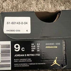Toddlers Jordan 5 Retro in excellent condition.